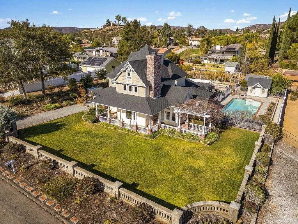 SOLD - 16220 Daza Drive