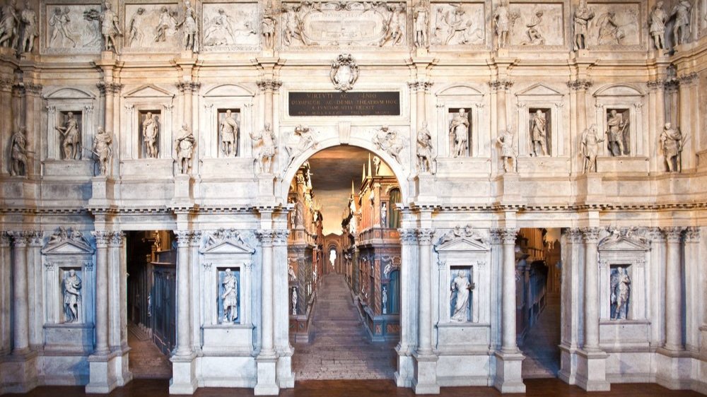 Tour-de-force set design in Palladio's Teatro Olimpico, Vicenza