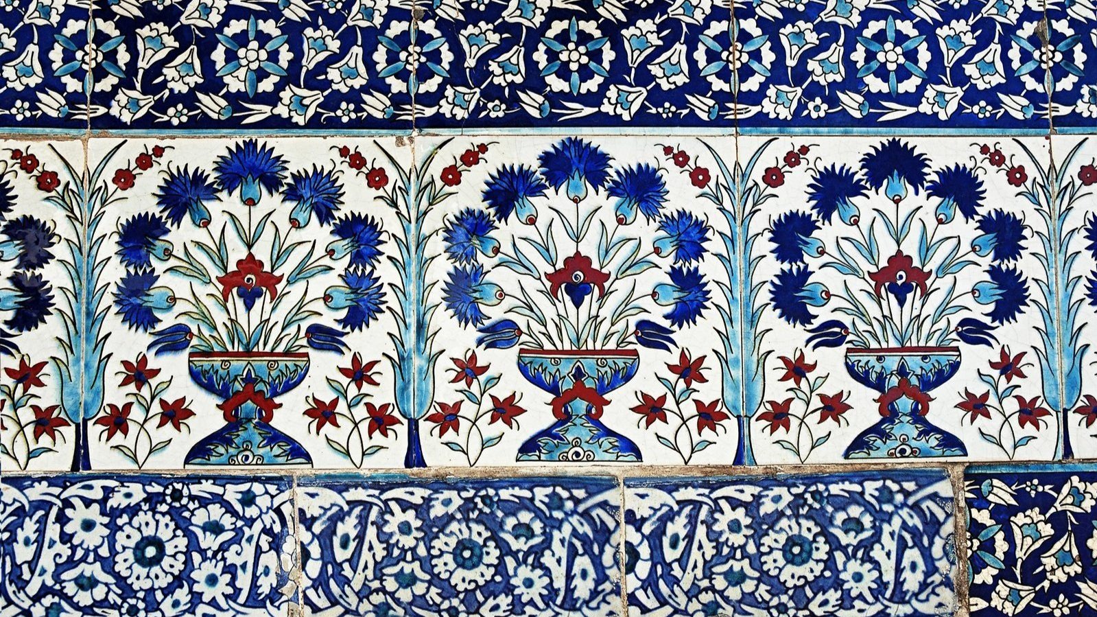 Detail of Iznik tiles in Topkapi Palace harem