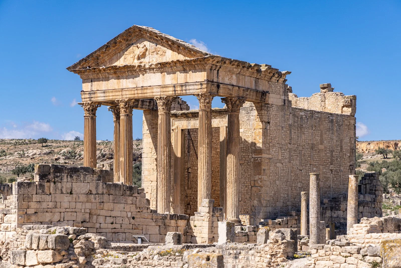 Dougga_shutterstock_2389645215-web.jpg