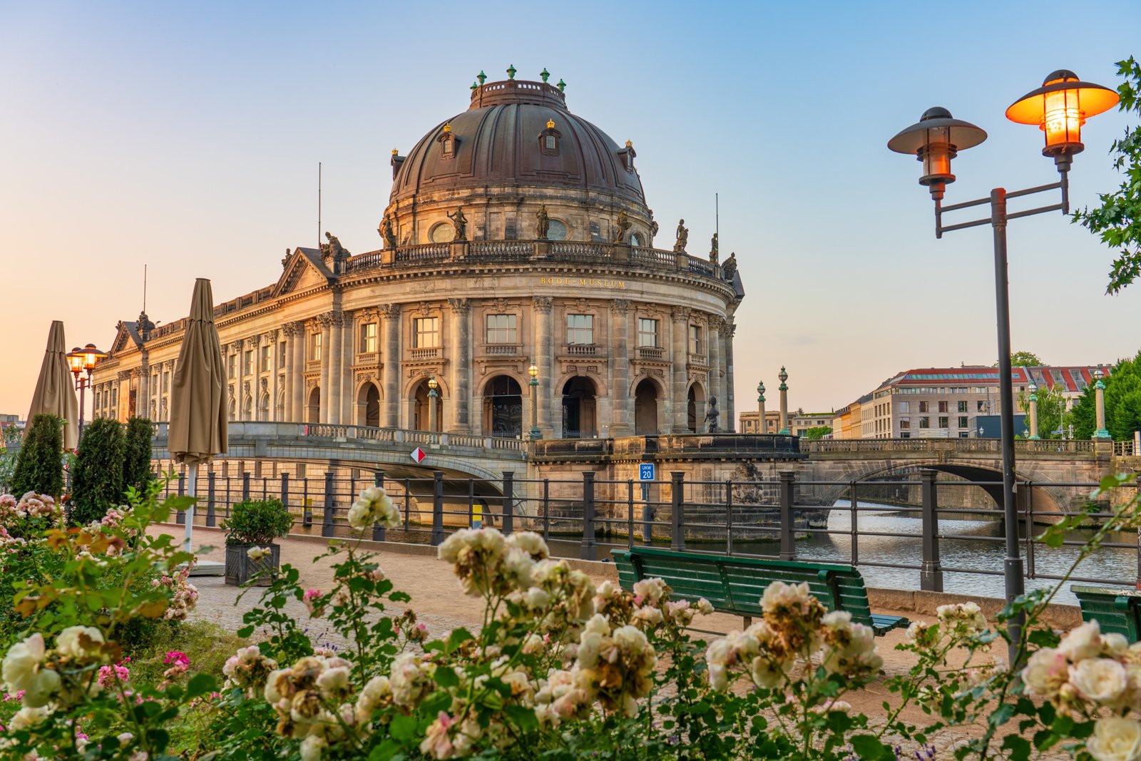 Museum-Island_shutterstock_2646599949_web1600.jpg