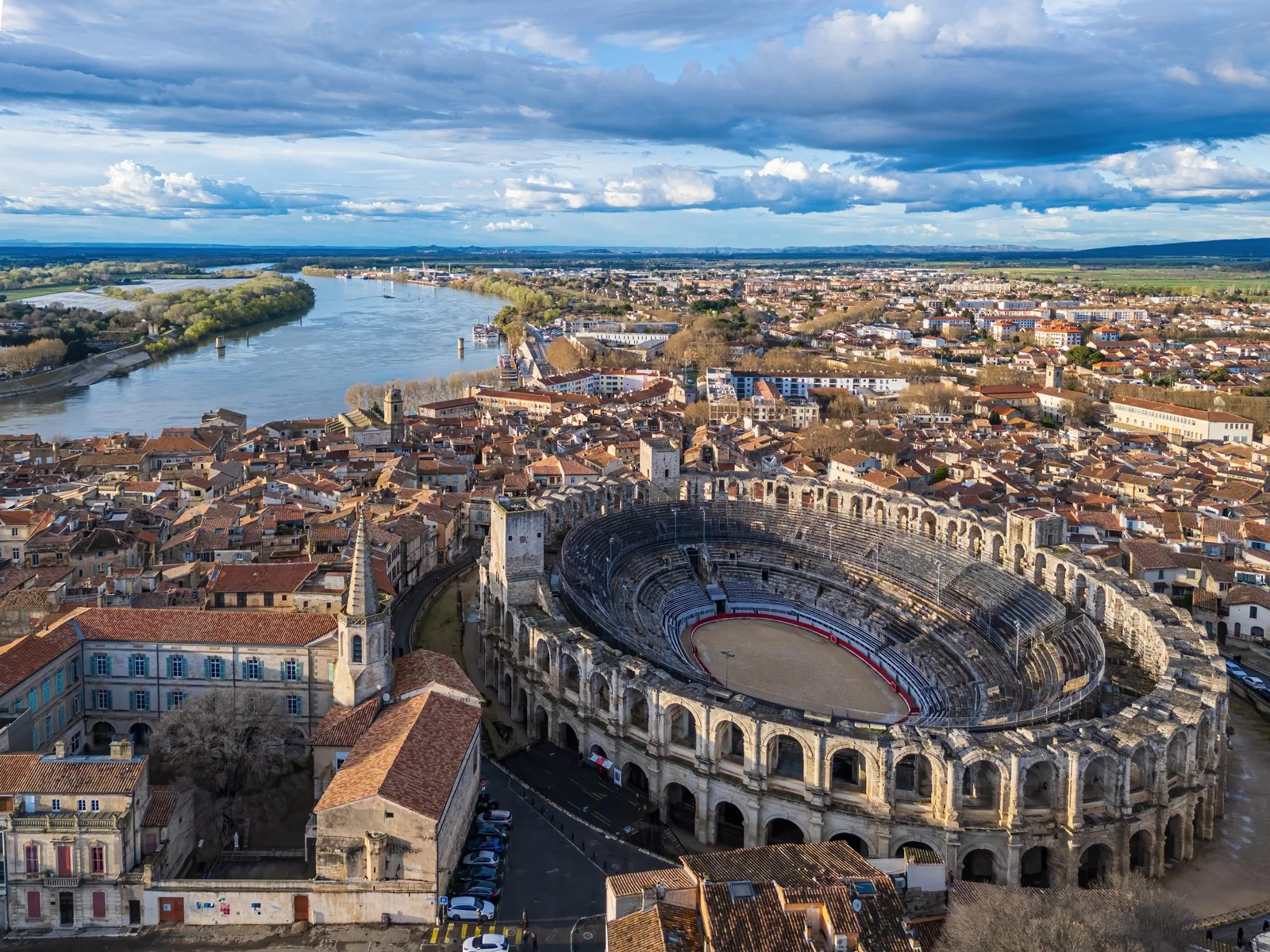 Arles_shutterstock_2603619549_web1600.jpg