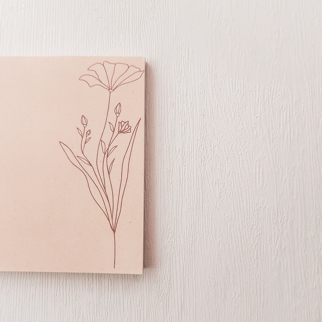 If you are still looking for something to keep you motivated to write your to do list, check out this new minimalist blush notepad that is coming to our Etsy shop and website this week. A notepad that will keep you organize and will look beautiful on