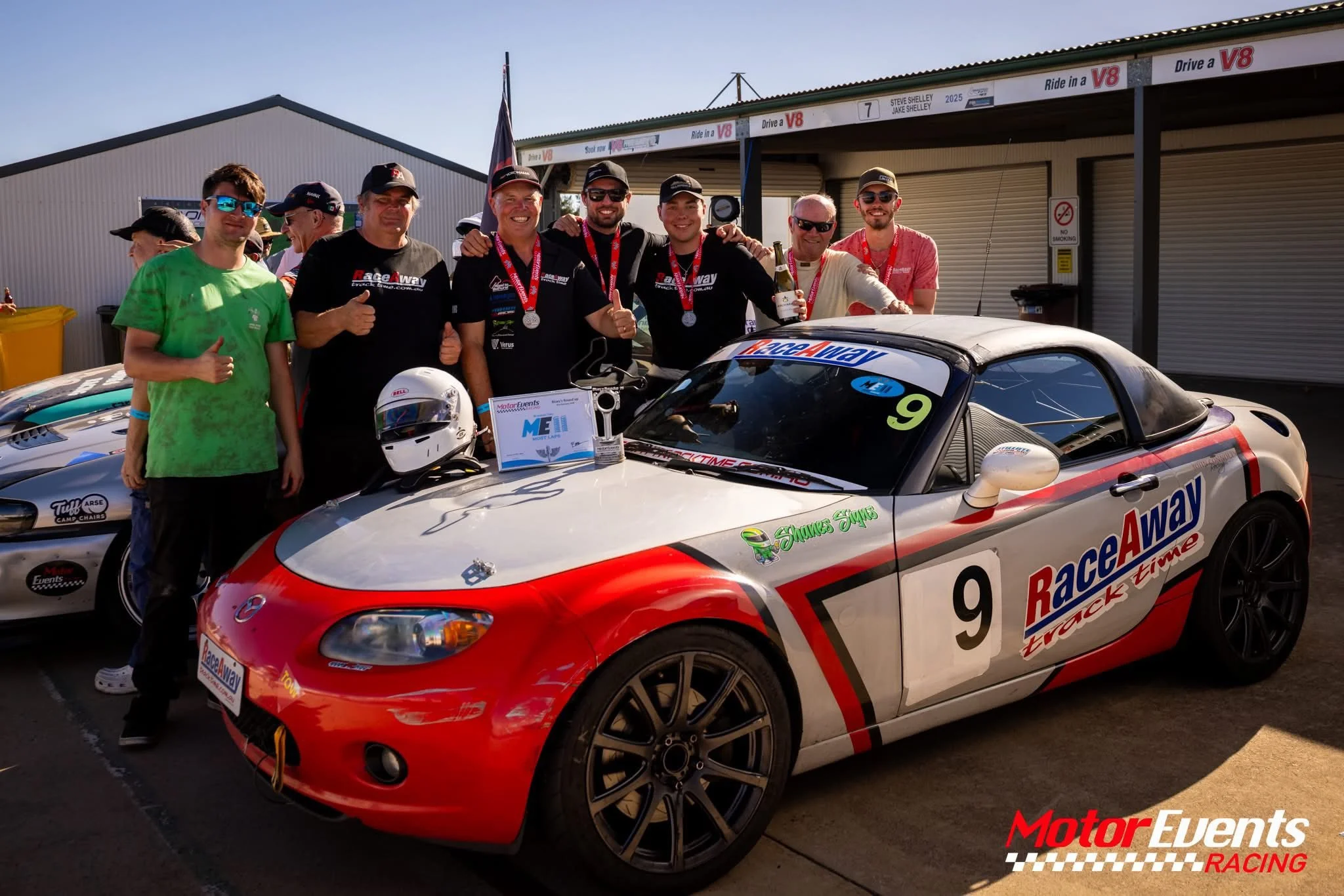 🏁 GUESS THE GEARS &amp; WIN A FREE TRACK DAY ENTRY! 🏁

We had the BEST time last weekend at Bluey&rsquo;s Round Up with the legends at Motor Events Racing &mdash; a massive 16 hours of racing across the two circuits - Wakefield on Friday and Shelle