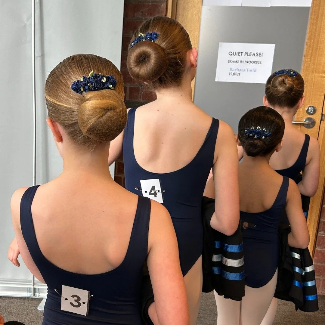 ✨ As a small business, we love supporting fellow small businesses! ✨

A huge thank you to Lucy from @ballerina.bun.blossoms for creating the most beautiful floral combs for our exams this year. 🌸🩰 Each student received one as a special gift to cele