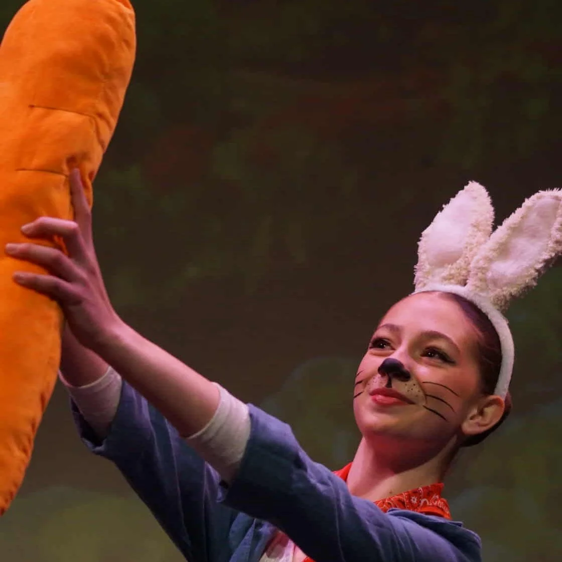 It is concert day!! ✨

Will Peter escape Mr McGregor? Will the carrots get away?! 🐰🥕 And what are those sneaky French Beans up to? 🇫🇷 🍃

We can&rsquo;t wait to share our show with you today &mdash; it&rsquo;s going to be such a joyful celebratio