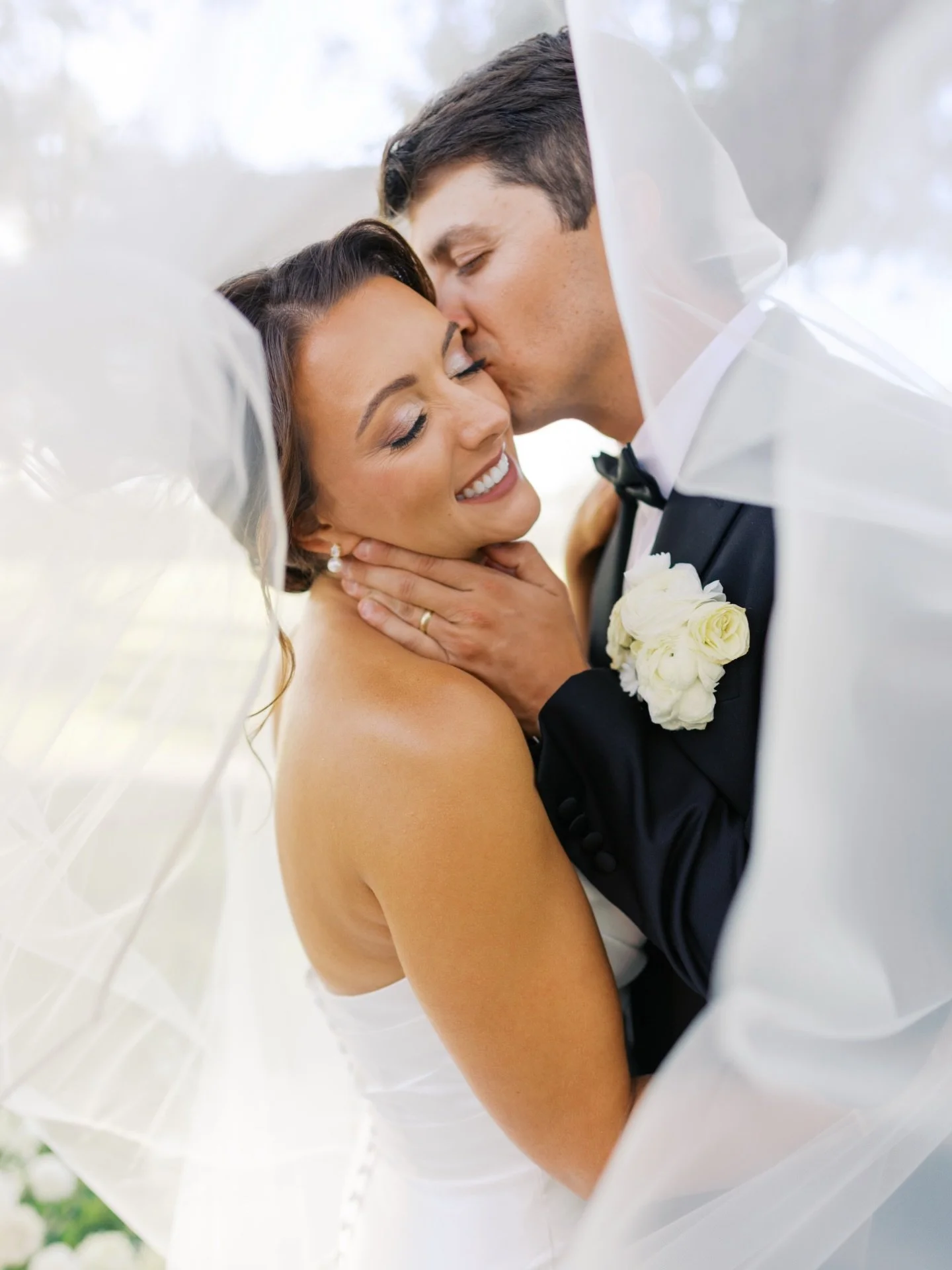 ✨ GIVEAWAY ALERT ✨
Your dream wedding could be closer than you think 💍

We&rsquo;re celebrating our newest venue and one lucky couple is walking away with a $20,000 credit toward their wedding when they book at @southernstreamsranch 

Tag a couple. 