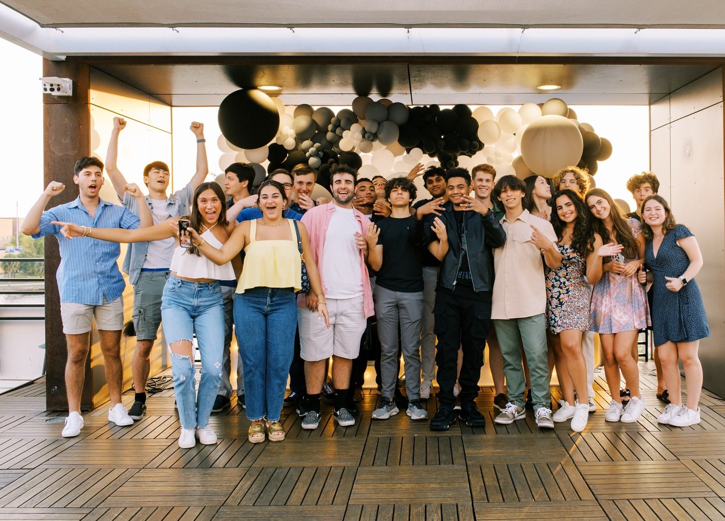 Grad season is around the corner🎓

They&rsquo;ve come too far to settle for just any spread. We offer the chef-driven, seed-oil-free menu that&rsquo;s handled with seamless care. 

You celebrate the graduate. We&rsquo;ll take care of the rest.
Secur