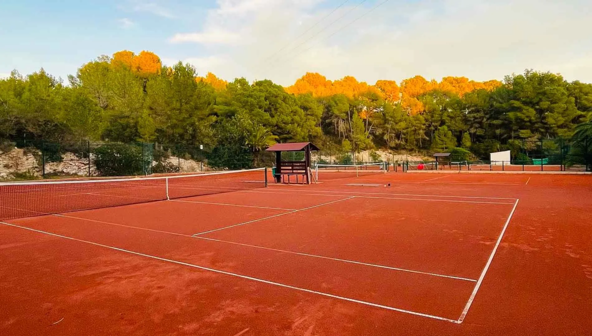 Tennis PAguera.jpg