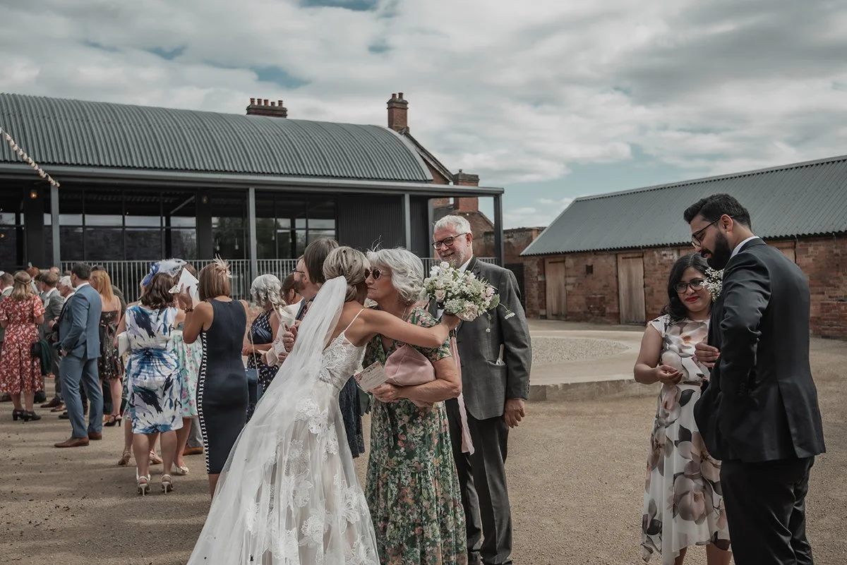 Devon & Cornwall female Wedding Photographer_0040.jpg