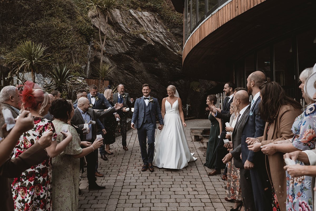 Tunnels Beaches wedding Photographer_0029.jpg