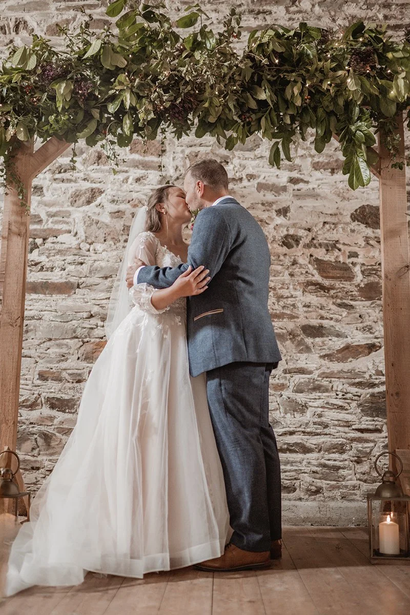 Natural Wedding Photographer Devon Dartmoor _0025.jpg