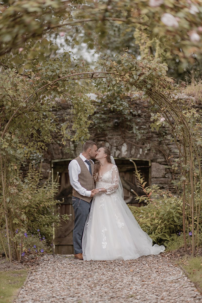 Natural Wedding Photographer Devon Dartmoor _0159.jpg