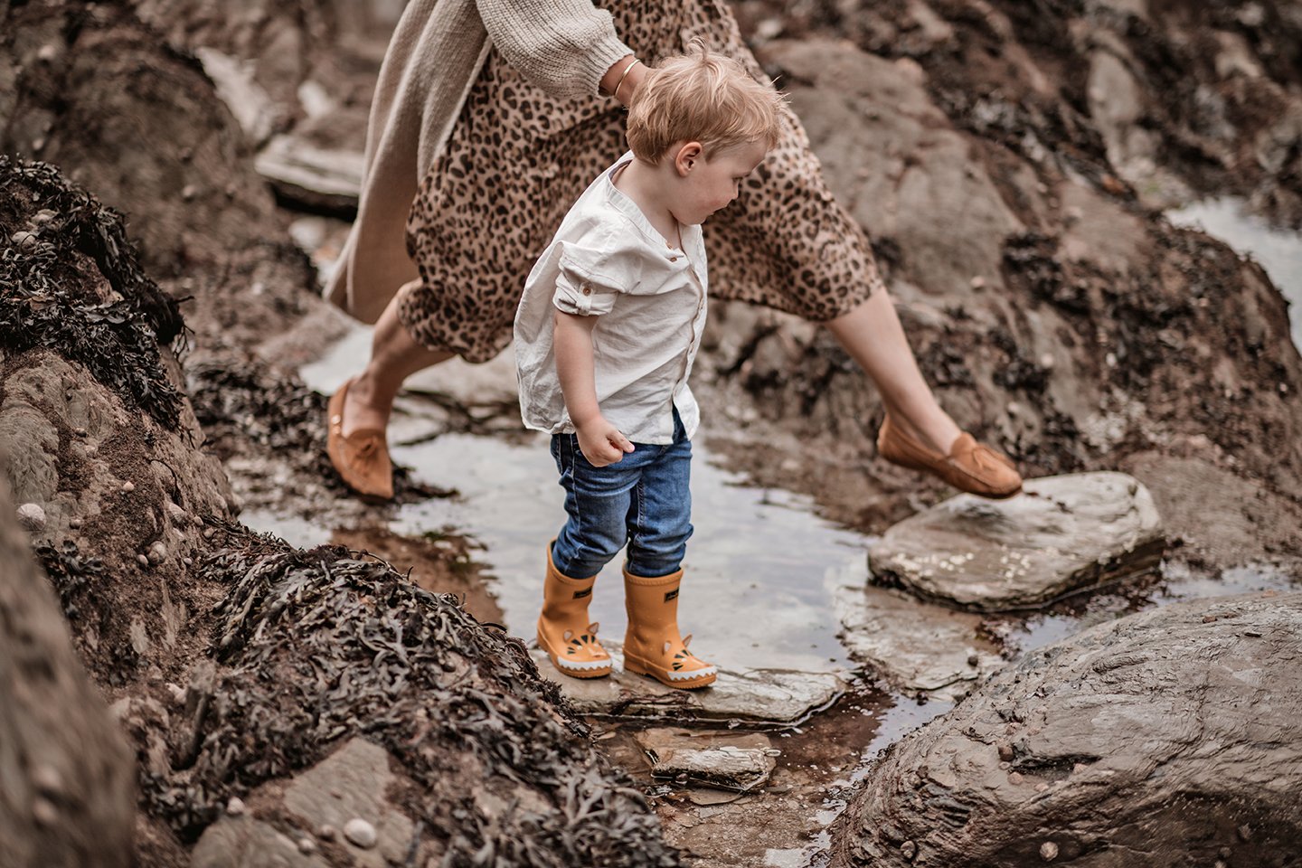 Lee-Bay-Family-Photoshoot-North-Devon-Outdoors.jpg
