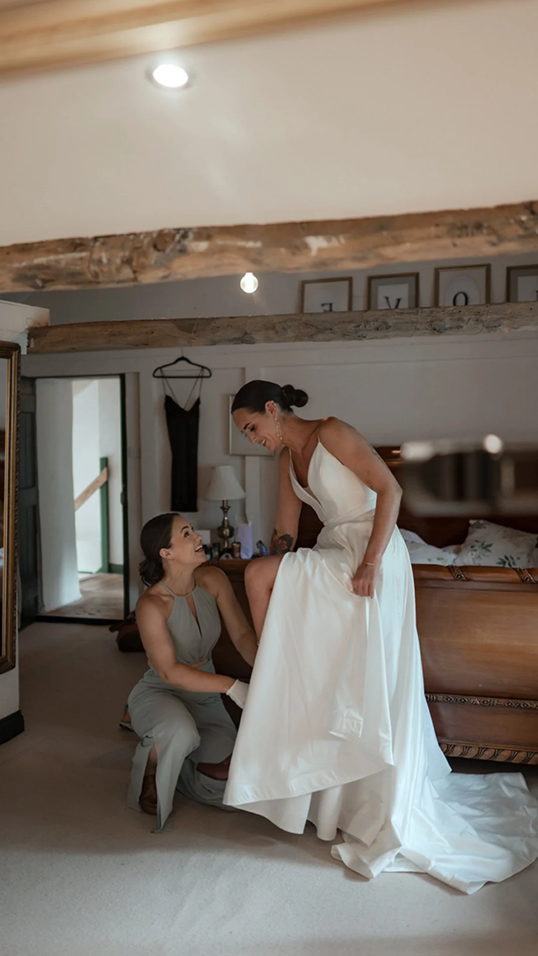 Getting Ready Photos Devon wedding Photogrpaher.jpg