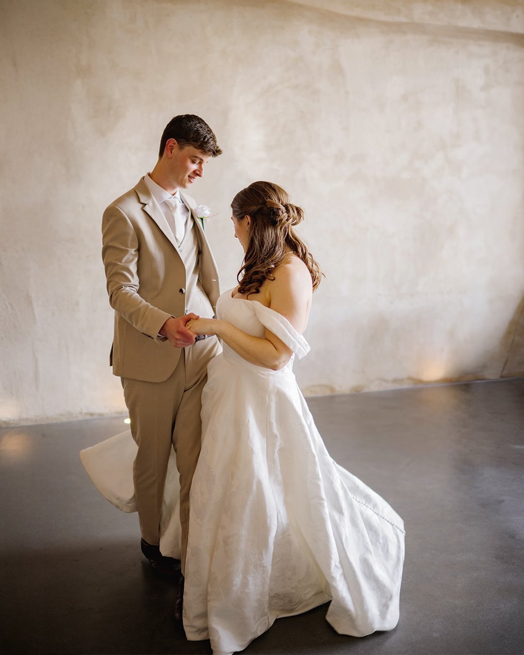 Upton Barn Crediton Wedding Photographer Devon.jpg