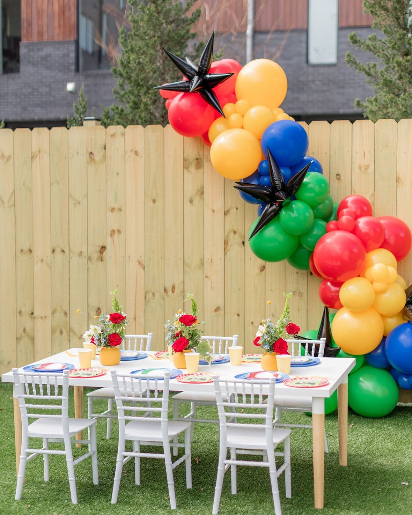 It&rsquo;s-a me, Mario! 🍄🌟

We jumped into the Mushroom Kingdom with this birthday party theme. Cue the warp pipes, power stars and golden coins! 

Ft. Styled shoot with @ellieandpiperco

📸 @glynnischristensenphotography
.
.
.
.
.
#marioparty #mar