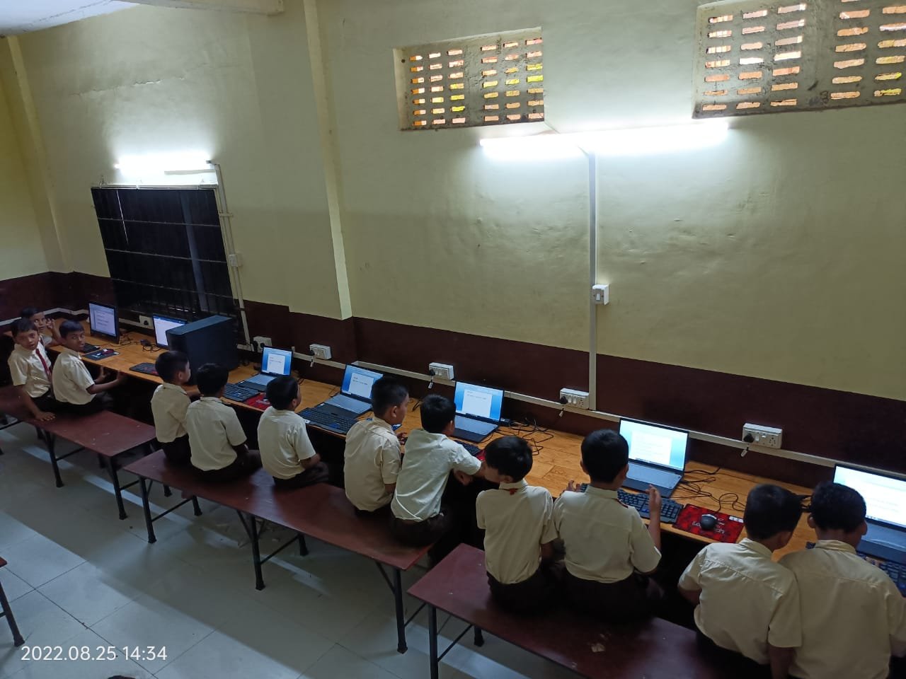 laptops.jpeg