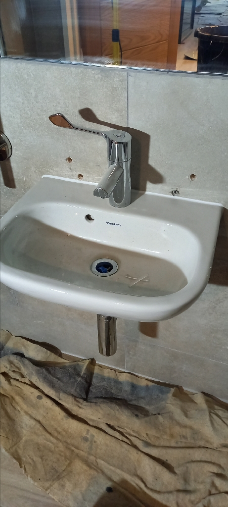Wall tiles before.jpg