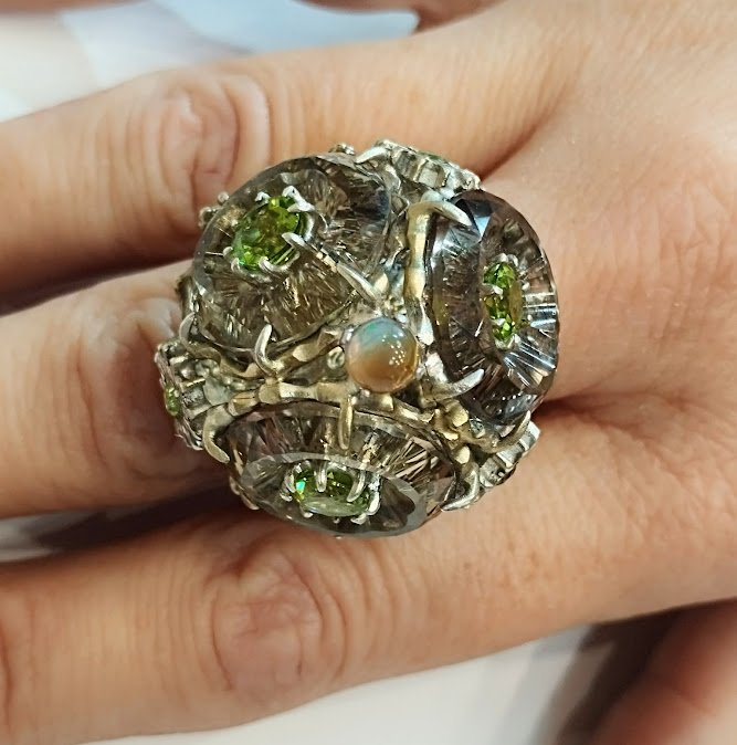 Перстень "Шахерезада" з димчатими кварцами.        "Scheherazade" ring with smoky quartz.