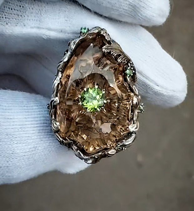 Перстень "Зелений Лицар".        "Green Knight" ring.