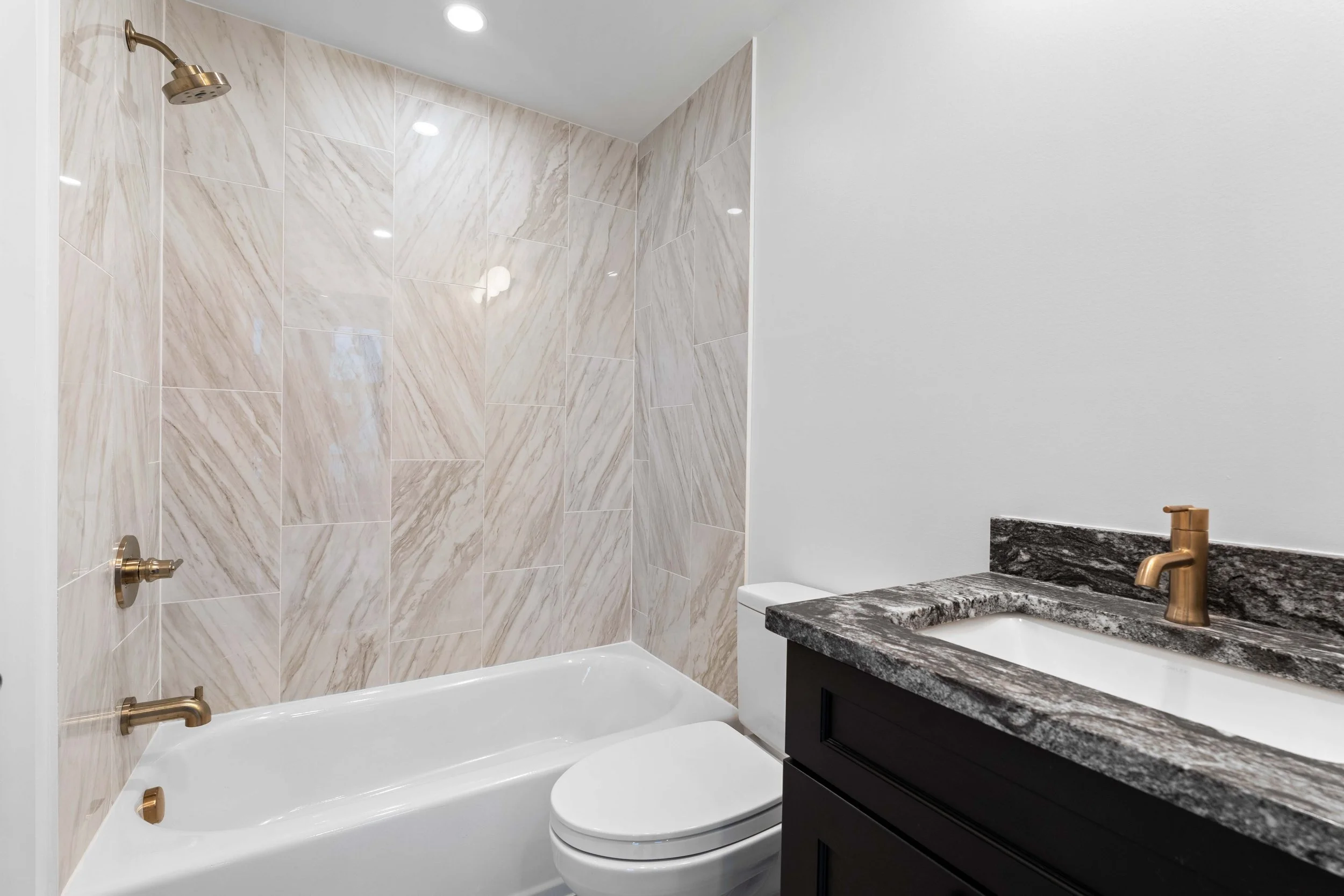 4312Summit (10 of 37).jpg