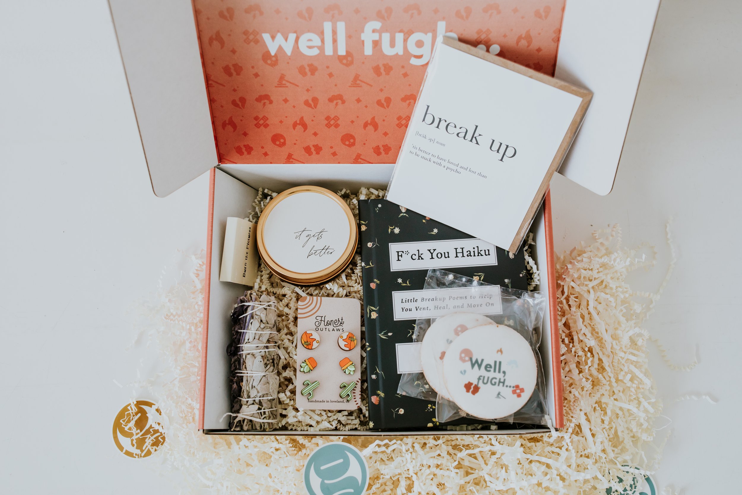 UghBoxes_Sympathygifts_Traumaboxes_(SummerRelease)5.jpg