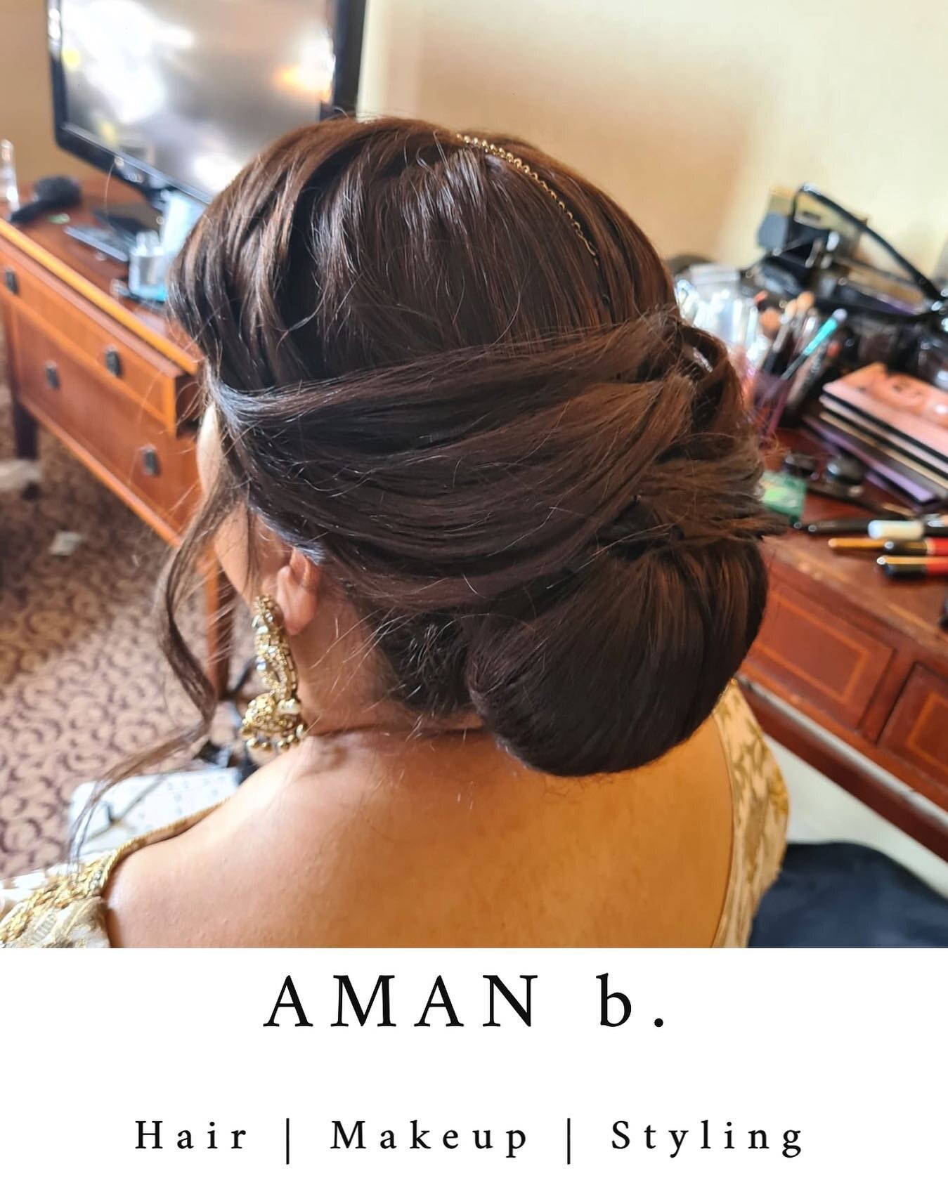 💄Stylist: AMAN b.
📍Location: LEICESTER - available to travel ----------------------------------------------------------------------------------
To BOOK 👉🏽 Email us at promakeuplondonstylists@gmail.com ---------------------------------------------