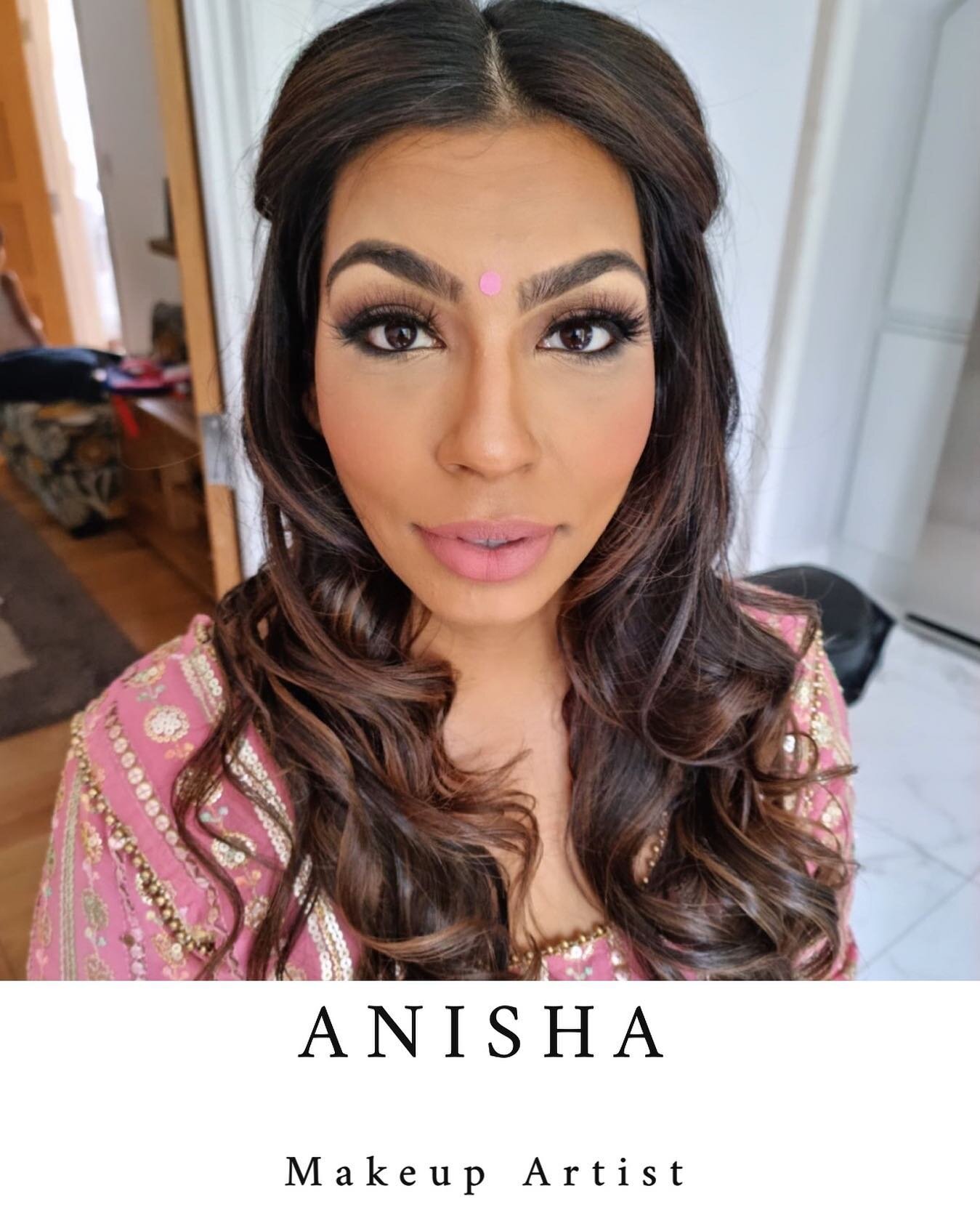 💄MUA: ANISHA
📍Location: LEICESTER - available to travel ----------------------------------------------------------------------------------
To BOOK 👉🏽 Email us at promakeuplondonstylists@gmail.com --------------------------------------------------