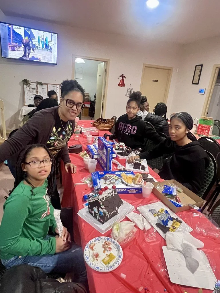 PG ¥4€ (Youth For Christ) Christmas social