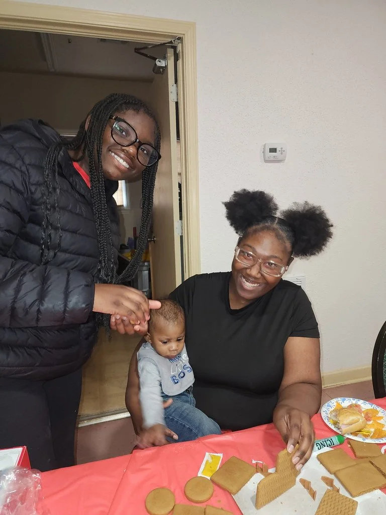 PG ¥4€ (Youth For Christ) Christmas social