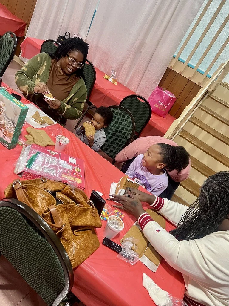 PG ¥4€ (Youth For Christ) Christmas social