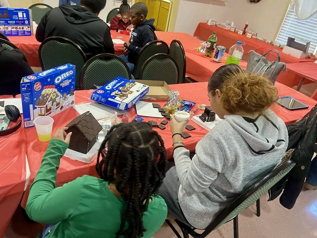 PG ¥4€ (Youth For Christ) Christmas social