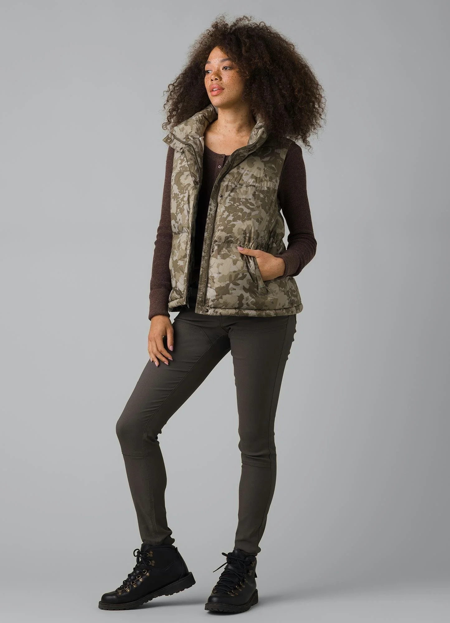 Hellebore Vest in Slate Green Wildflower Print