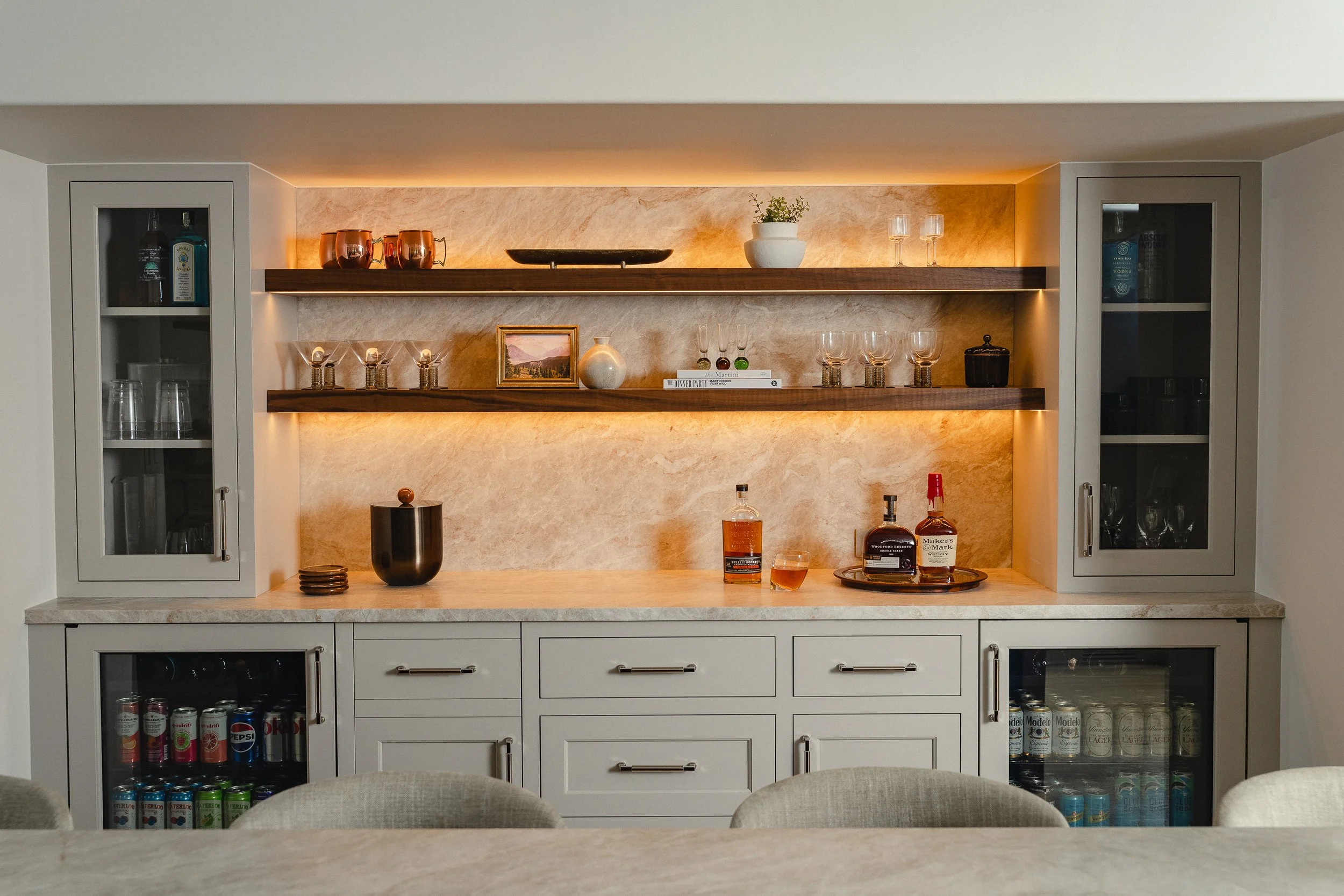 KitchenBar_JHP07887.JPG
