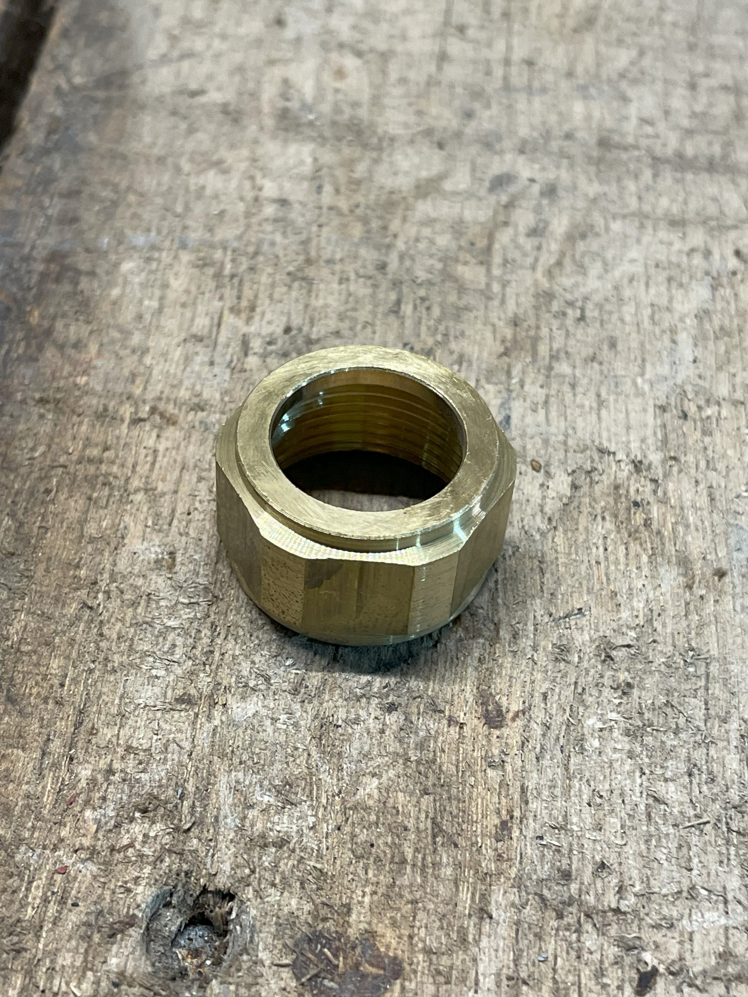 Terex: 20304 Nut, Sight Gauge, Brass