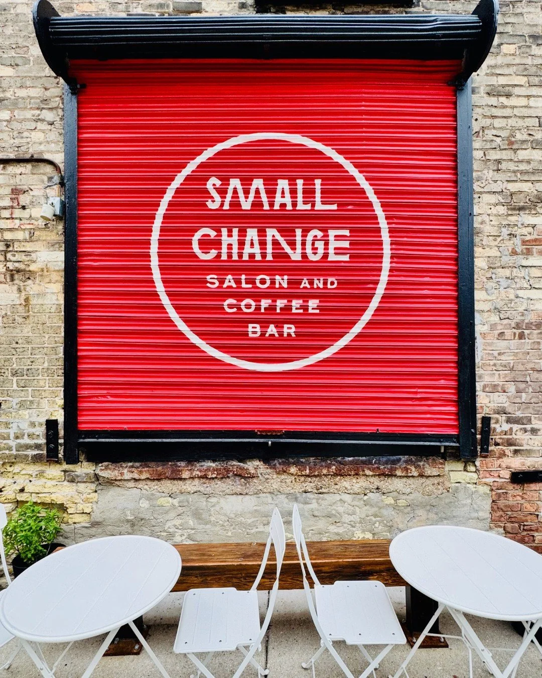 Small Change Salon and Coffee Bar 

This week the buzz is all about Small Change! Located in the Hide House of Creative Suites in Bay View at 2625 S Greeley, Small Change is a unique hybrid coffee shop and full-service hair salon&hellip;and their cof