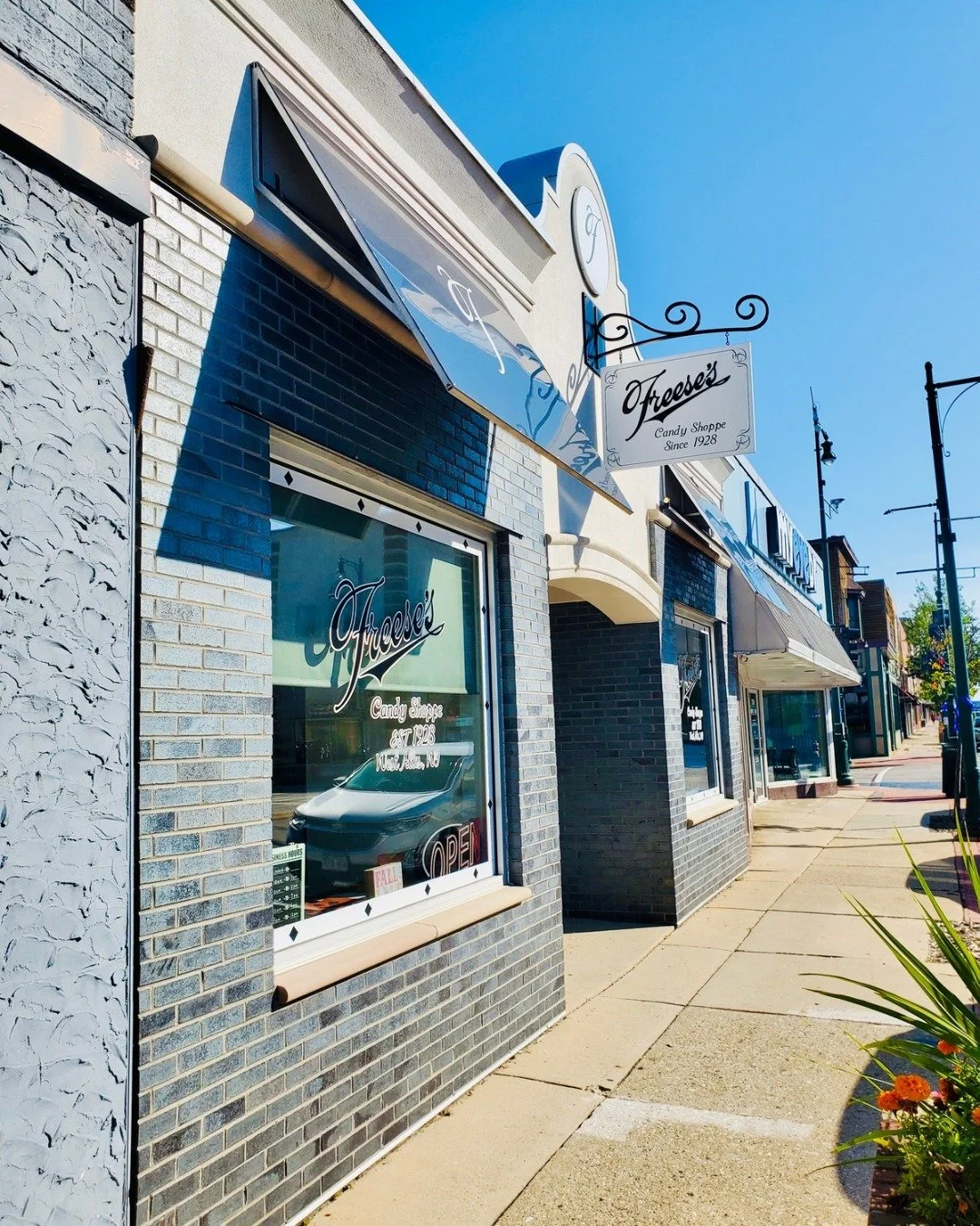 Freese's Candy Shoppe
 
This week we are happy to feature Freese's Candy Shoppe located at 7312 West Greenfield Avenue in West Allis. Freese&rsquo;s Candy Shoppe is a multigenerational, family-run business rooted in handmade chocolates, strong custom