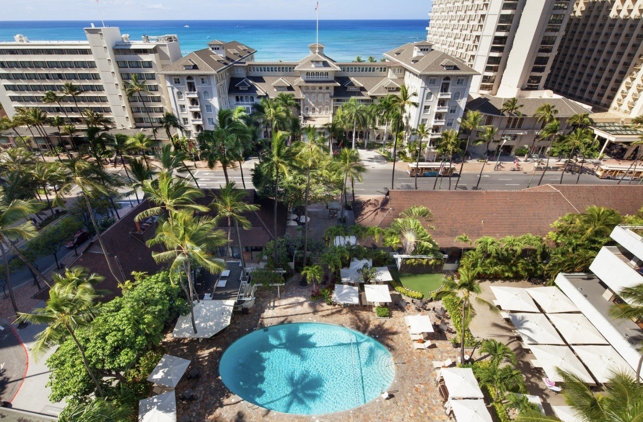 where to use the marriott 50k free night award hawaii