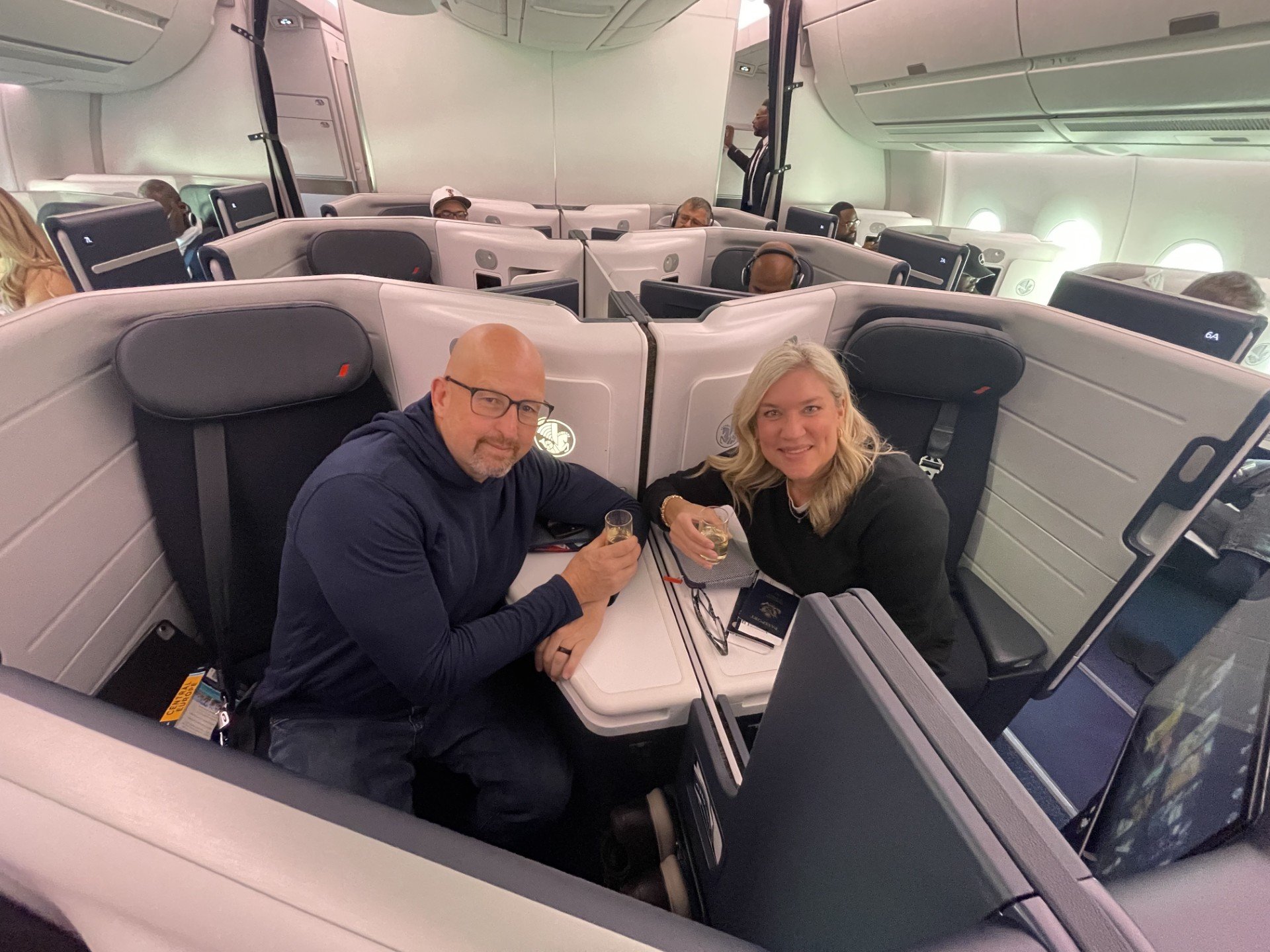 how to fly business class with points