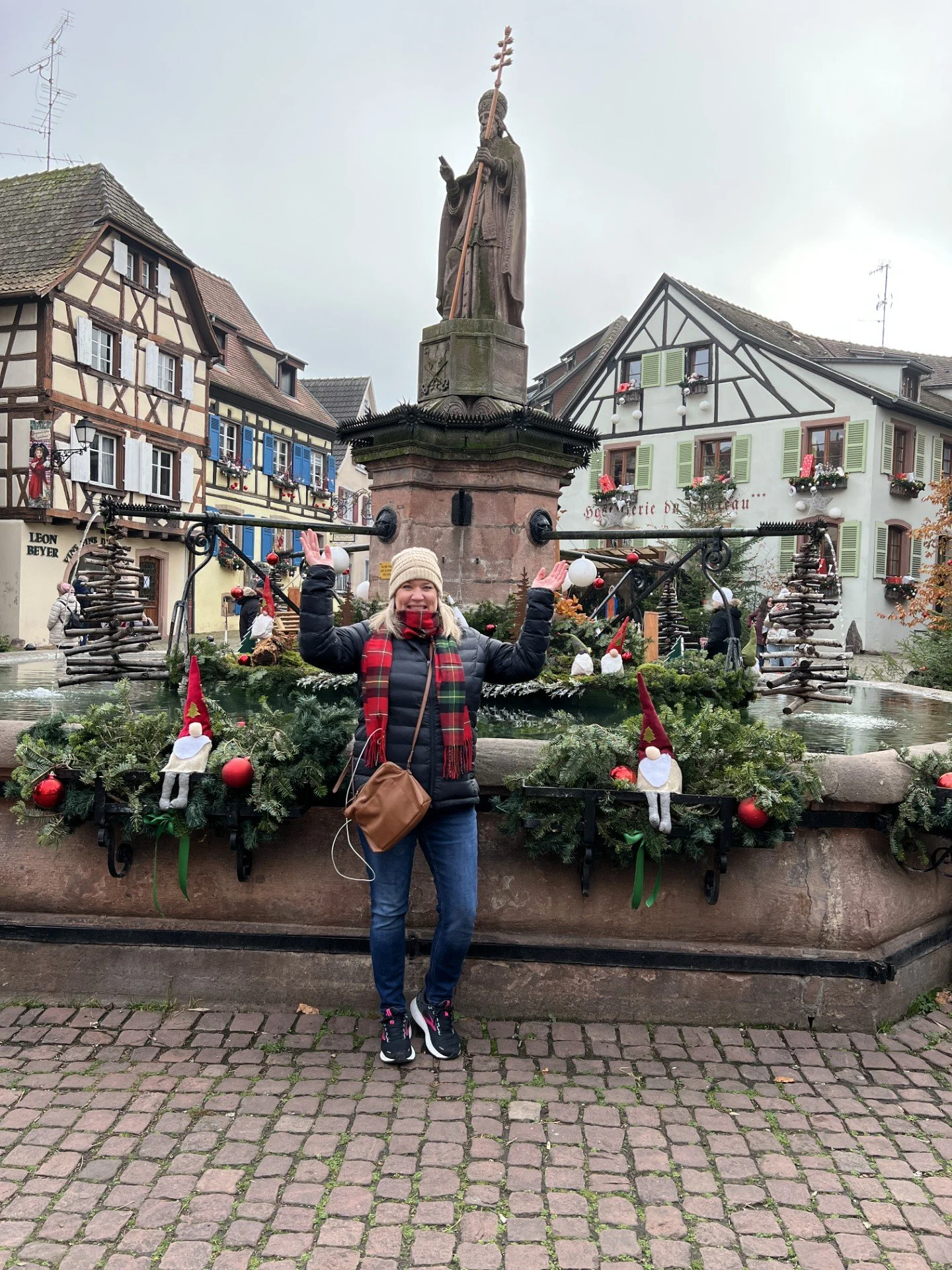 how to dress for european christmas markets