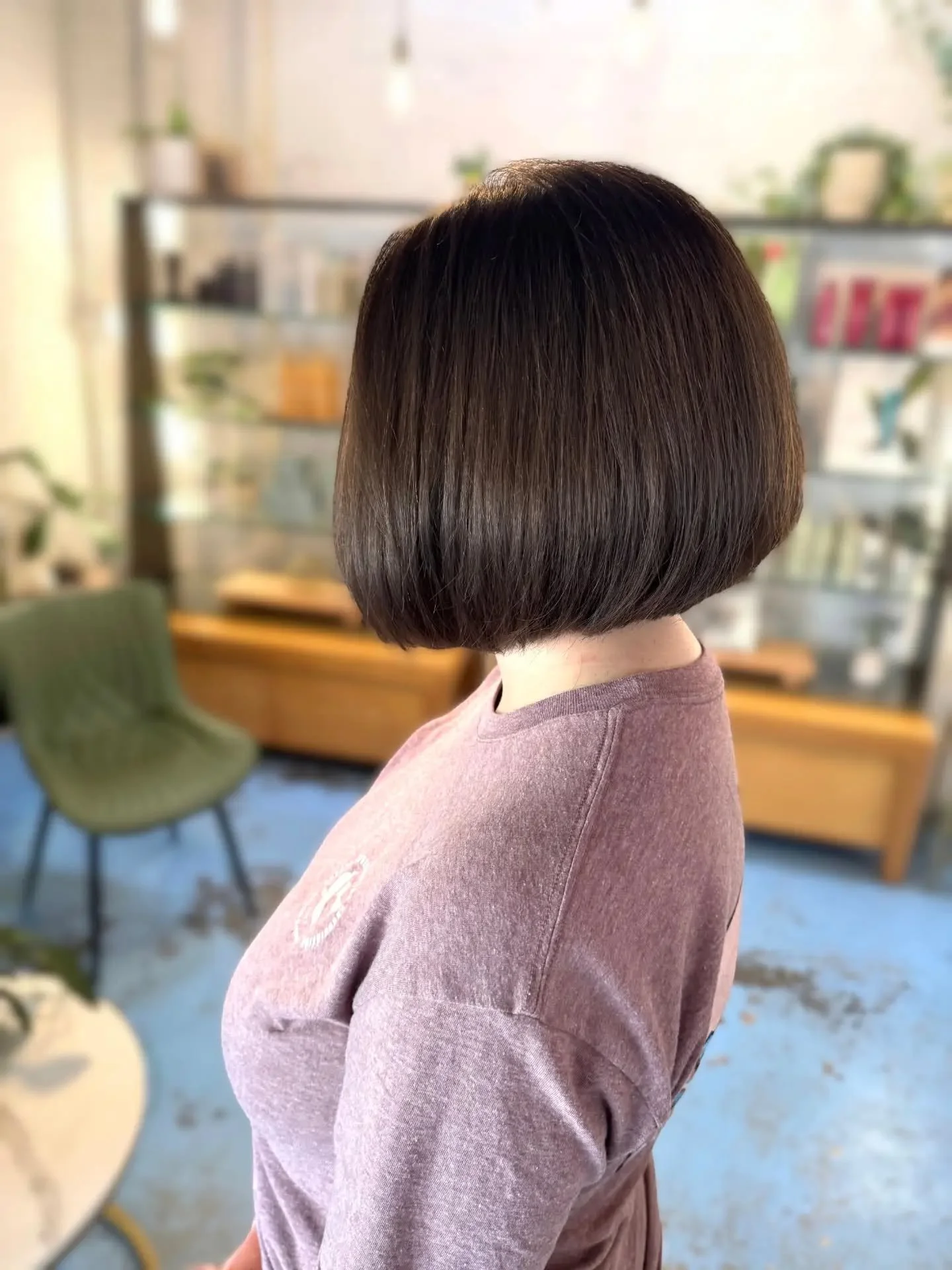 Loving this sleek bob styled with Aveda's ✨new✨ One For All Leave in Elixir, Botanical Repair Bond Building Styling Creme, and Light Elements Smoothing Fluid 

#WillowAndAshSalon  #AvedaBotanicalRepair #AvedaOneForAll #SpringTXHairStylist #OldTownSpr