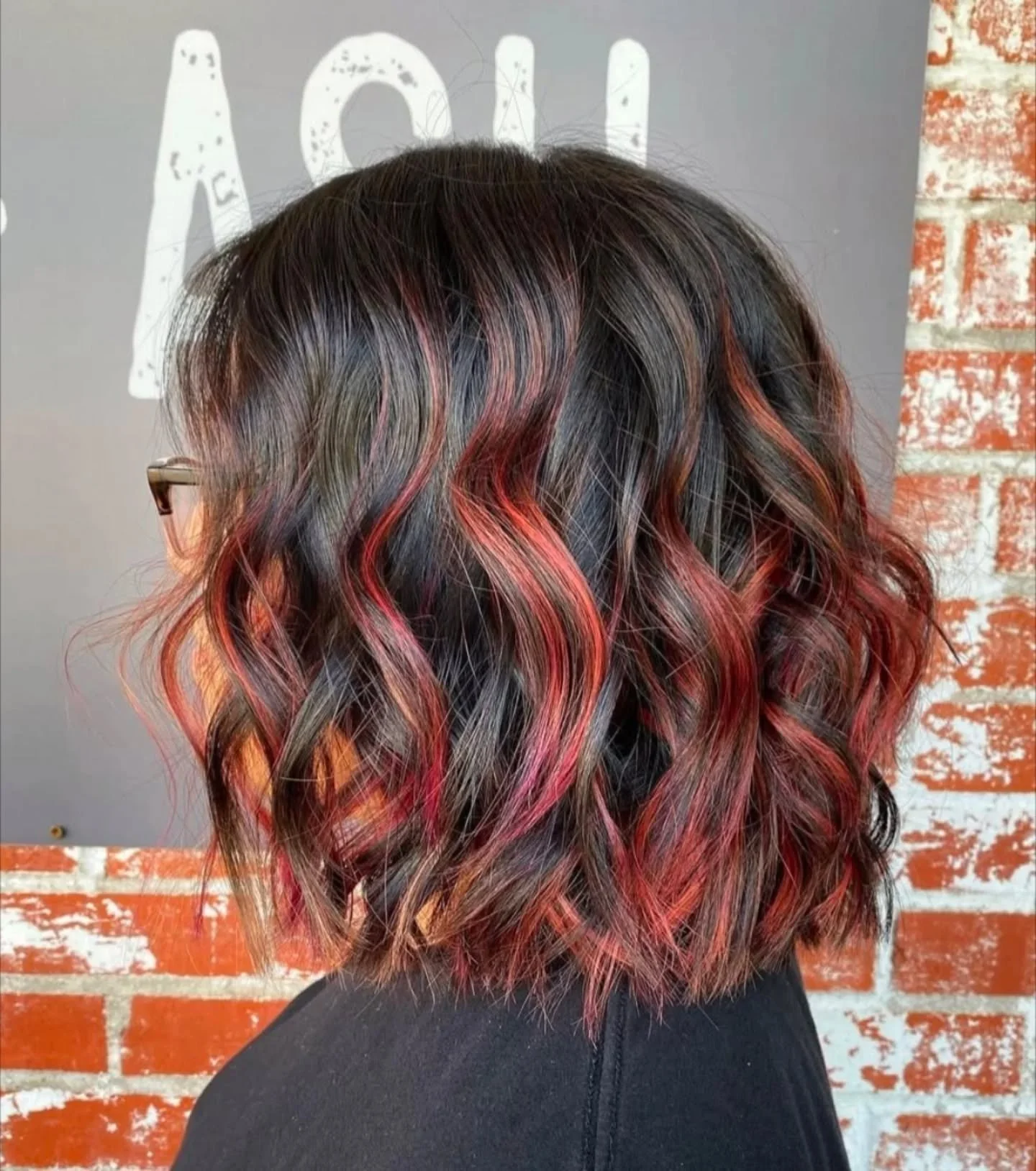 Fun pops of color! 🎨

#WillowAndAshSalon #PopOfColor #OldTownSpring