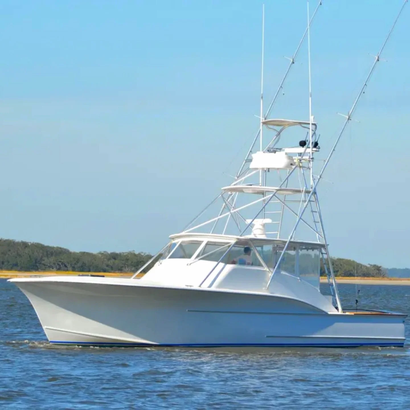 💰 FOR SALE 💰
2006 Custom Carolina Heritage Express

Asking $489,000 | Fernandina Beach, FL

45&rsquo; of Carolina-built performance powered by twin Cummins QSM11s (660 HP each). Cruises at 29 knots with a top end of 34 knots, smooth composite modif
