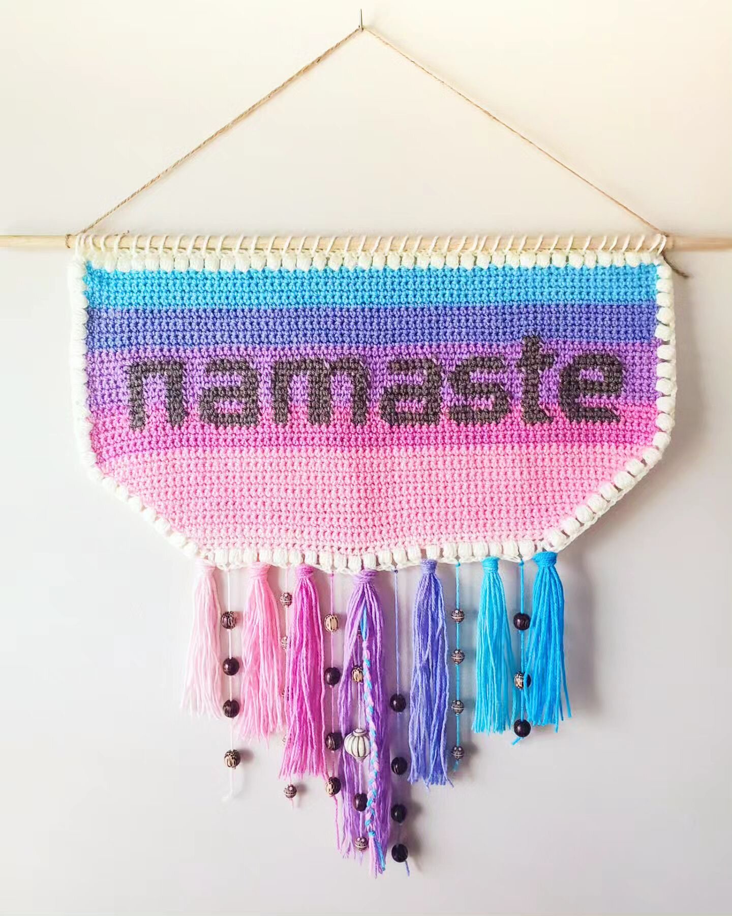 Freebie Friday 🩷
Head on over to the blog as there is a new pattern for freeeeeee. The Namaste Wall Hanging in honor of me getting back to making another wall hanging. I can't wait for you to see the new wall hanging as well. 
Link to blog in bio. 

