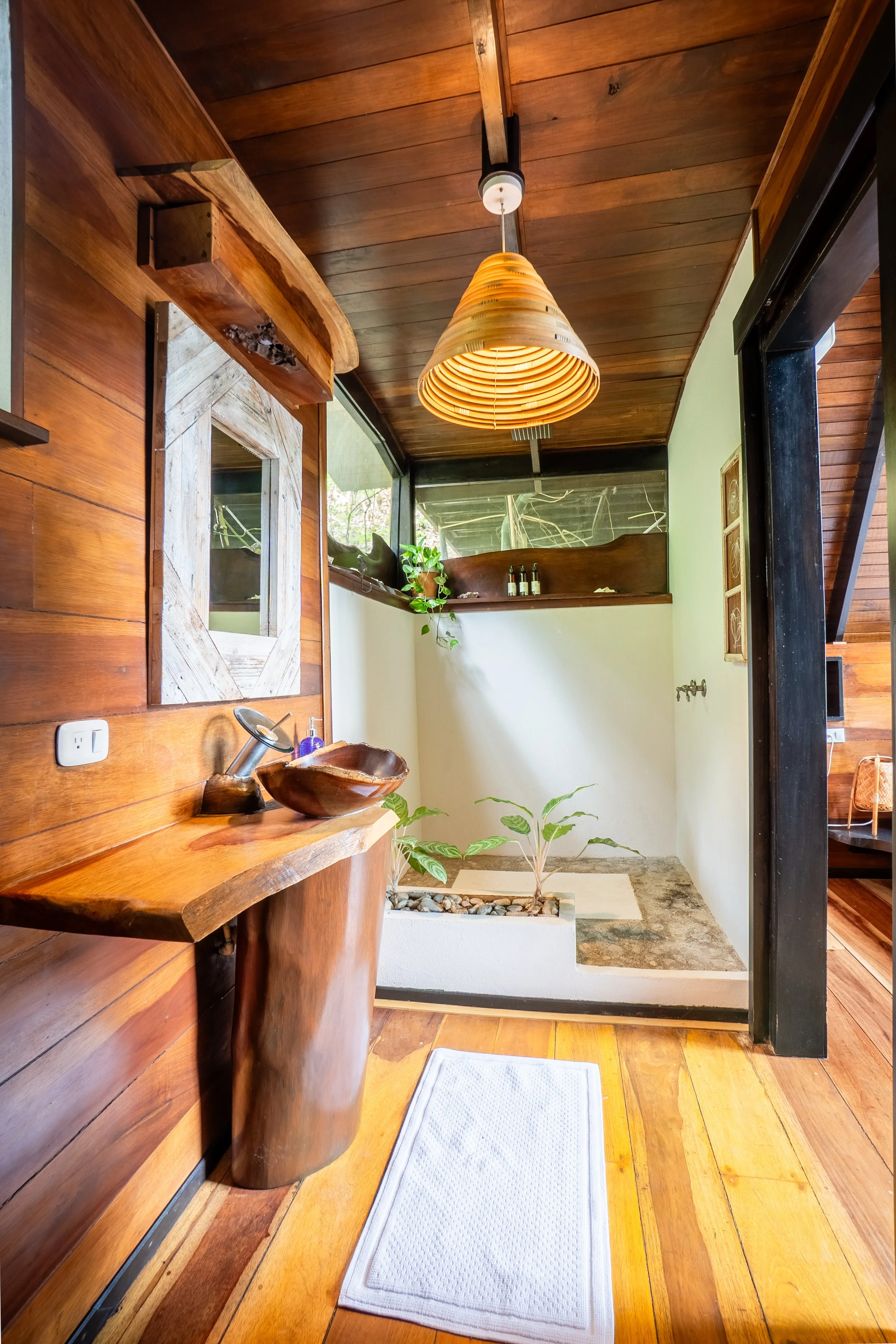Hotel Bohemia Experience Bathroom