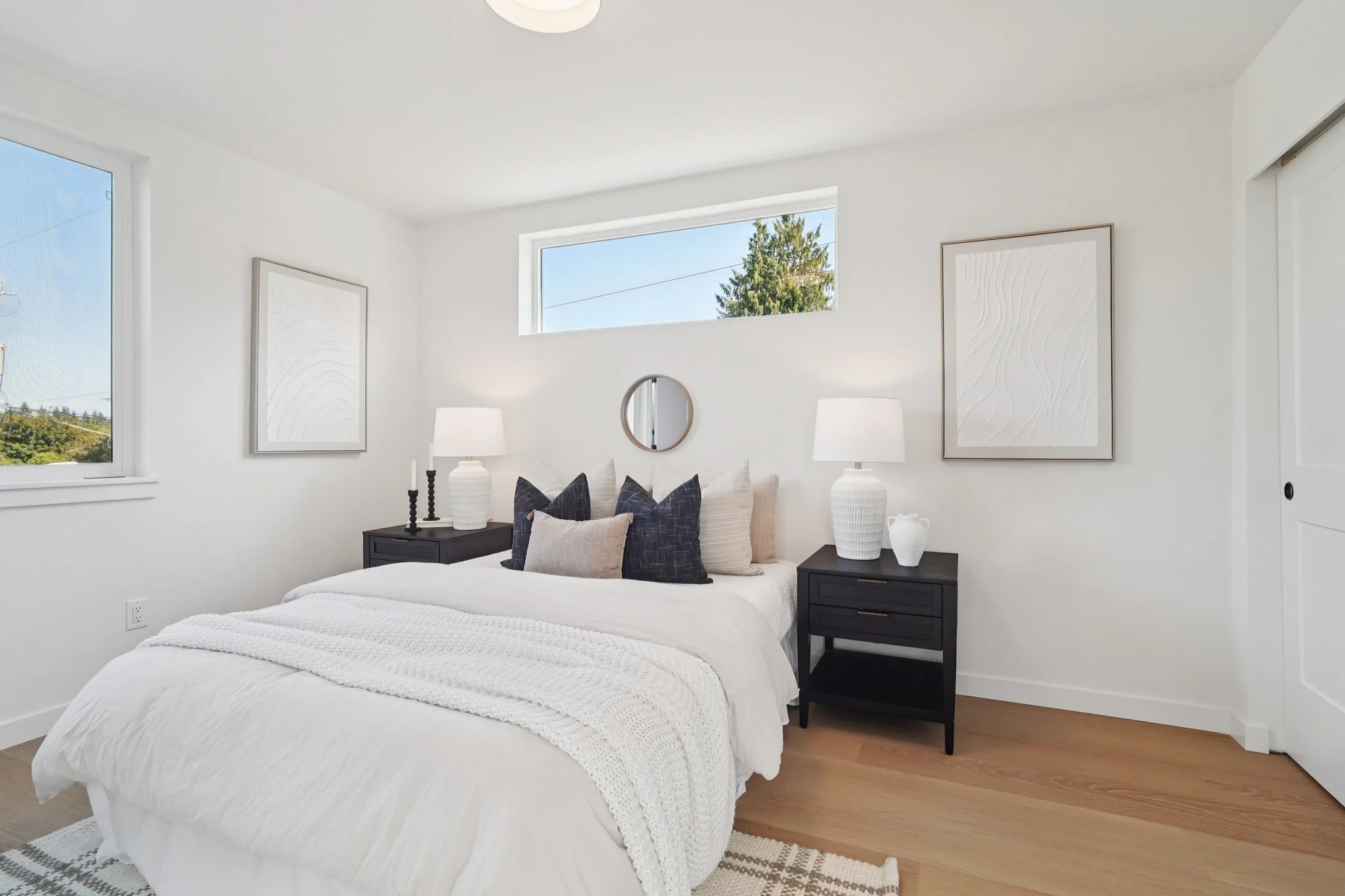 16-web-or-mls-NE 89th St-S2407-016.jpg