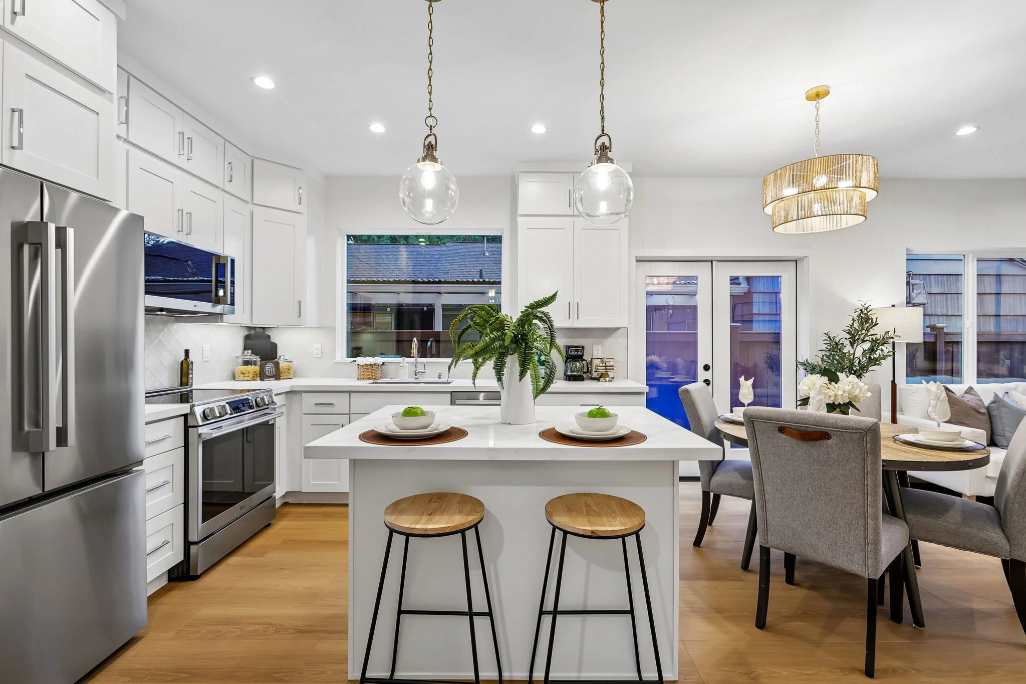 12-web-or-mls-13717 Stone Ave N 2-S2910-012.jpg