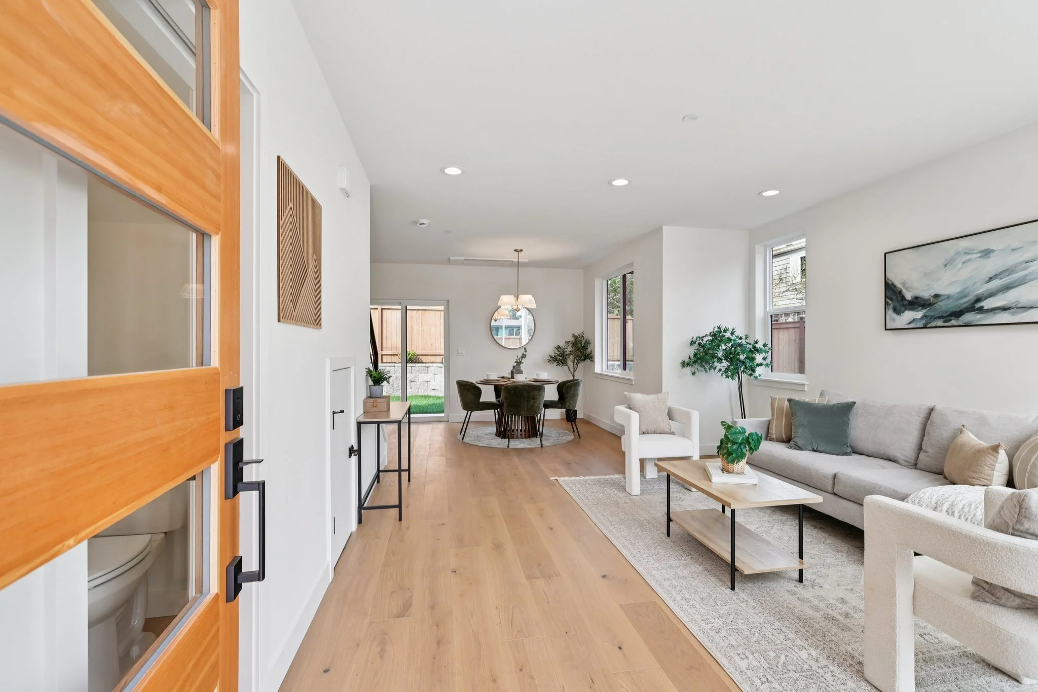 7-web-or-mls-5th Ave NW-S0104-007.jpg