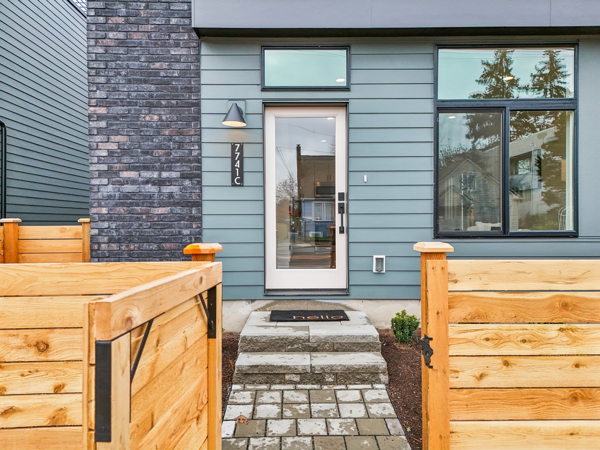 34-web-or-mls-15th Ave NE c-27032025-034.jpg